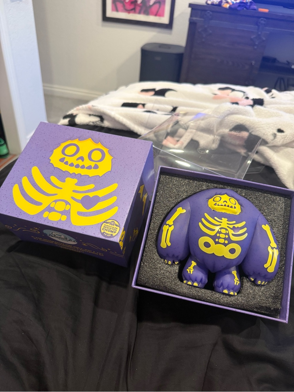 Abominable Toys Plastic Empire Exclusive Purple Glow Skeleton Chomp